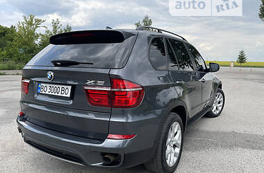 Седан BMW X5 2011 в Тернополе