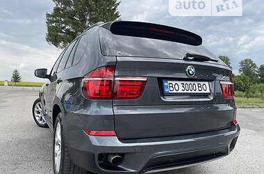 Седан BMW X5 2011 в Тернополе