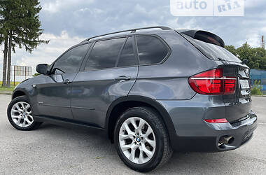 Седан BMW X5 2011 в Тернополе