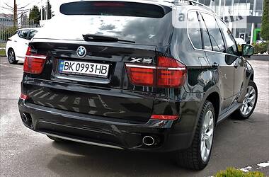 Позашляховик / Кросовер BMW X5 2012 в 