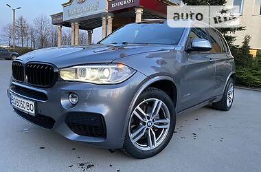 Позашляховик / Кросовер BMW X5 2016 в 