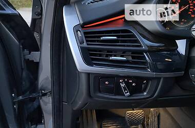 Позашляховик / Кросовер BMW X5 2016 в 