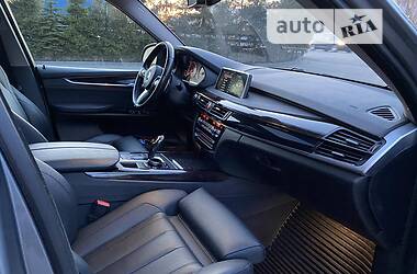Позашляховик / Кросовер BMW X5 2016 в 