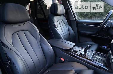 Позашляховик / Кросовер BMW X5 2016 в 