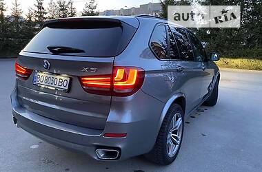 Позашляховик / Кросовер BMW X5 2016 в 
