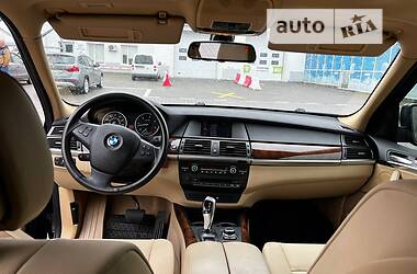 Внедорожник / Кроссовер BMW X5 2011 в Черновцах