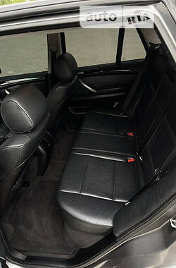 Внедорожник / Кроссовер BMW X5 2004 в 