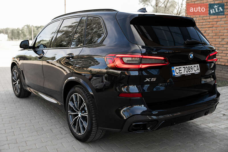 Внедорожник / Кроссовер BMW X5 2018 в Черновцах