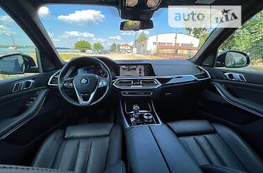 Позашляховик / Кросовер BMW X5 2020 в 