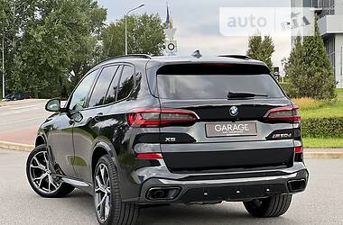 Внедорожник / Кроссовер BMW X5 2021 в Киеве