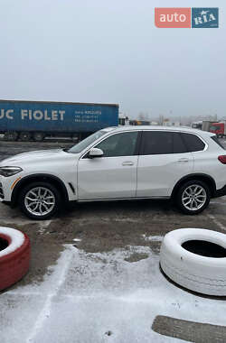 Внедорожник / Кроссовер BMW X5 2018 в 