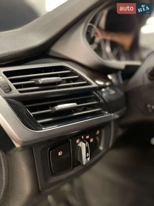 Позашляховик / Кросовер BMW X5 2016 в Рівному