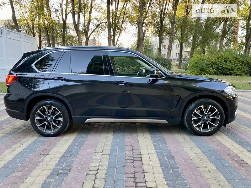 Внедорожник / Кроссовер BMW X5 2014 в Черновцах