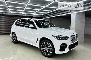 Позашляховик / Кросовер BMW X5 2022 в 