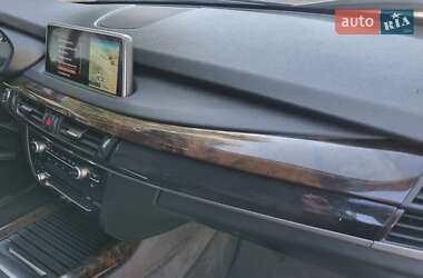 Позашляховик / Кросовер BMW X5 2015 в Черкасах