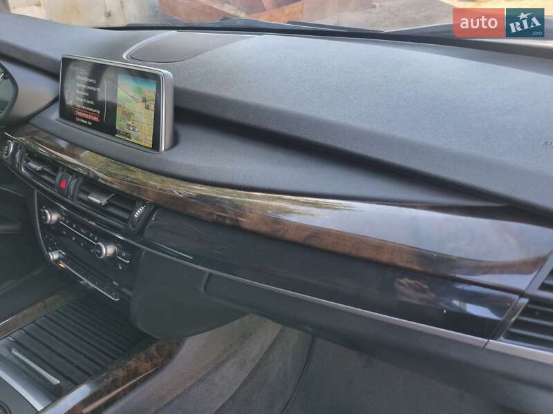Позашляховик / Кросовер BMW X5 2015 в Черкасах