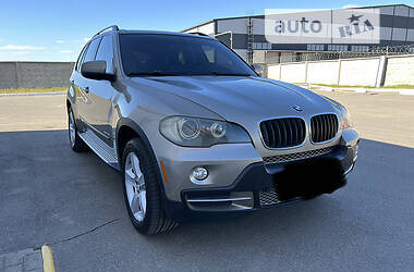 Позашляховик / Кросовер BMW X5 2009 в 