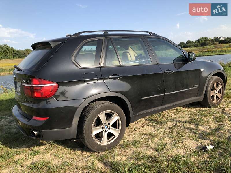 Позашляховик / Кросовер BMW X5 2012 в Києві