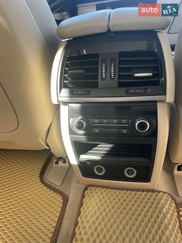 Внедорожник / Кроссовер BMW X5 2018 в Ужгороде