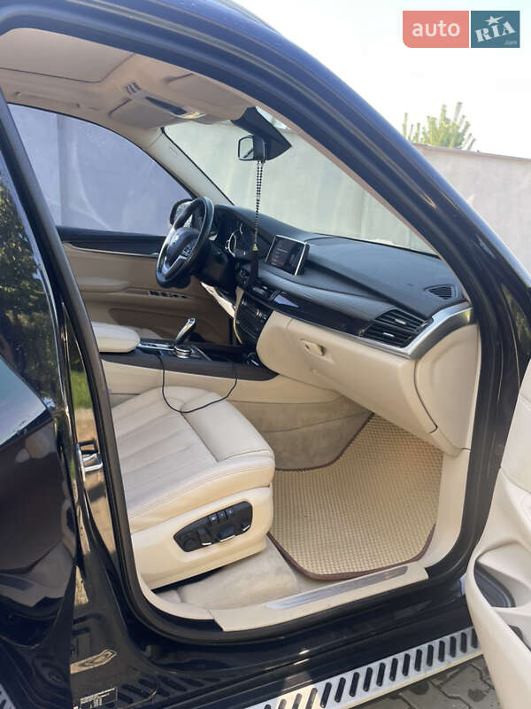 Внедорожник / Кроссовер BMW X5 2018 в Ужгороде