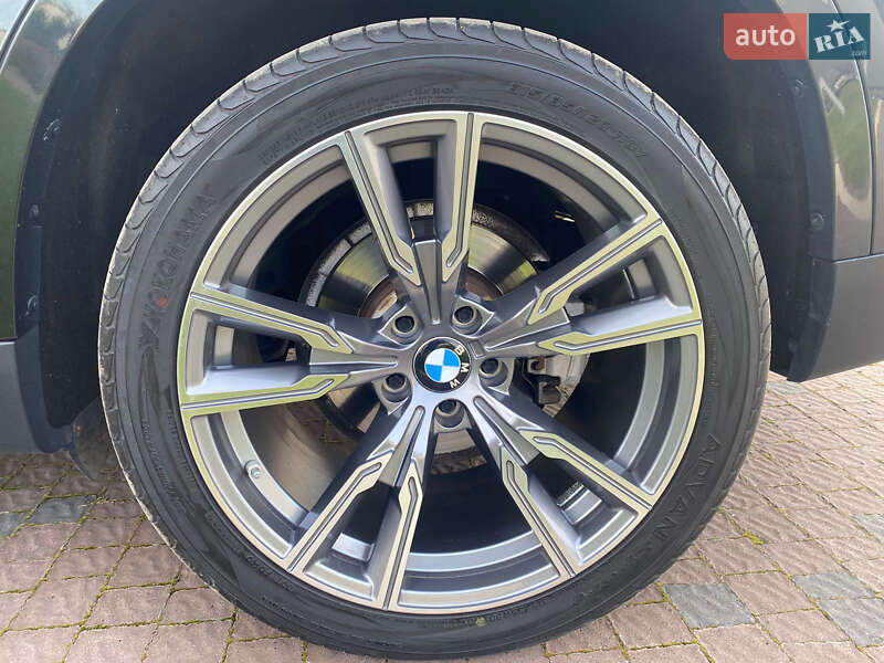 Внедорожник / Кроссовер BMW X5 2018 в Ужгороде