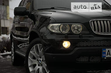 Внедорожник / Кроссовер BMW X5 2004 в 
