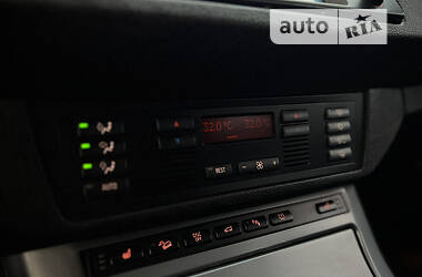 Внедорожник / Кроссовер BMW X5 2004 в 