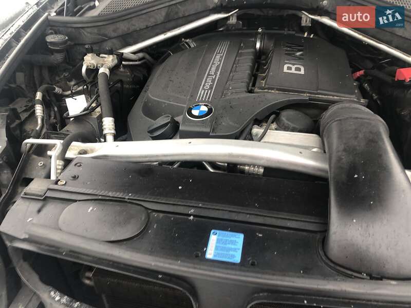 Внедорожник / Кроссовер BMW X5 2010 в Киеве