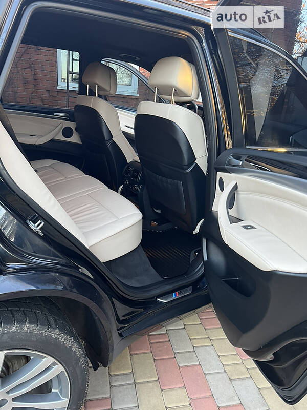 Позашляховик / Кросовер BMW X5 2010 в Краснокутську