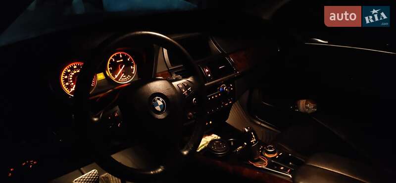 Внедорожник / Кроссовер BMW X5 2010 в Львове