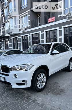 Внедорожник / Кроссовер BMW X5 2017 в Буче