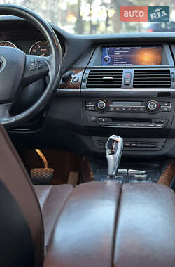 Внедорожник / Кроссовер BMW X5 2011 в 