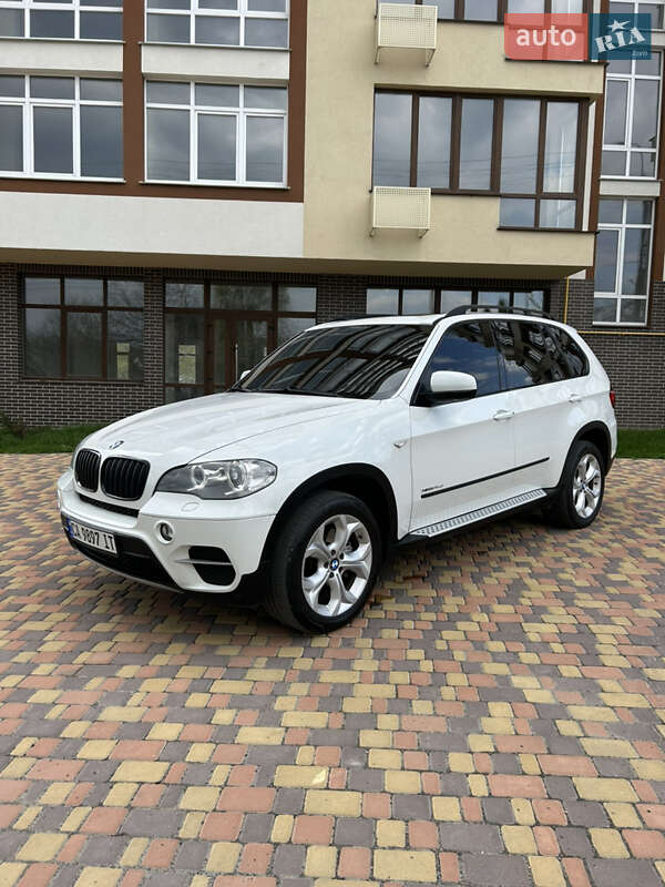 Внедорожник / Кроссовер BMW X5 2011 в Умани
