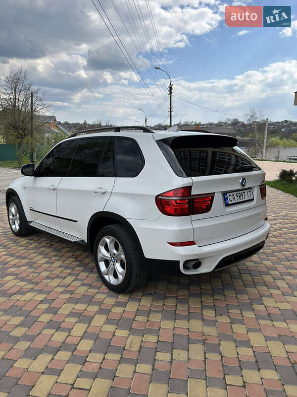 Внедорожник / Кроссовер BMW X5 2011 в Умани
