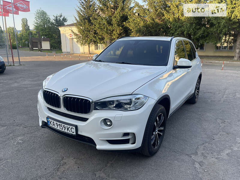 Внедорожник / Кроссовер BMW X5 2016 в Киеве
