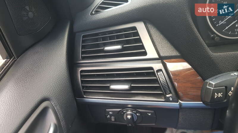 Позашляховик / Кросовер BMW X5 2013 в Івано-Франківську