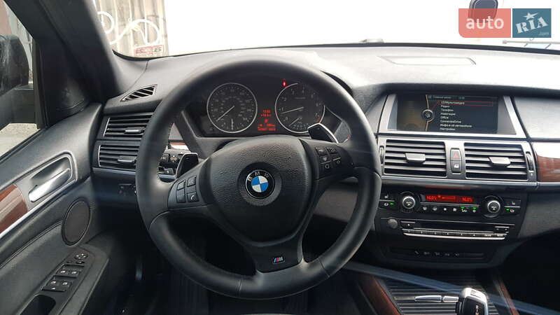 Позашляховик / Кросовер BMW X5 2013 в Івано-Франківську