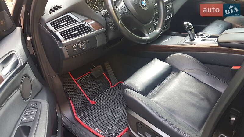 Позашляховик / Кросовер BMW X5 2013 в Івано-Франківську