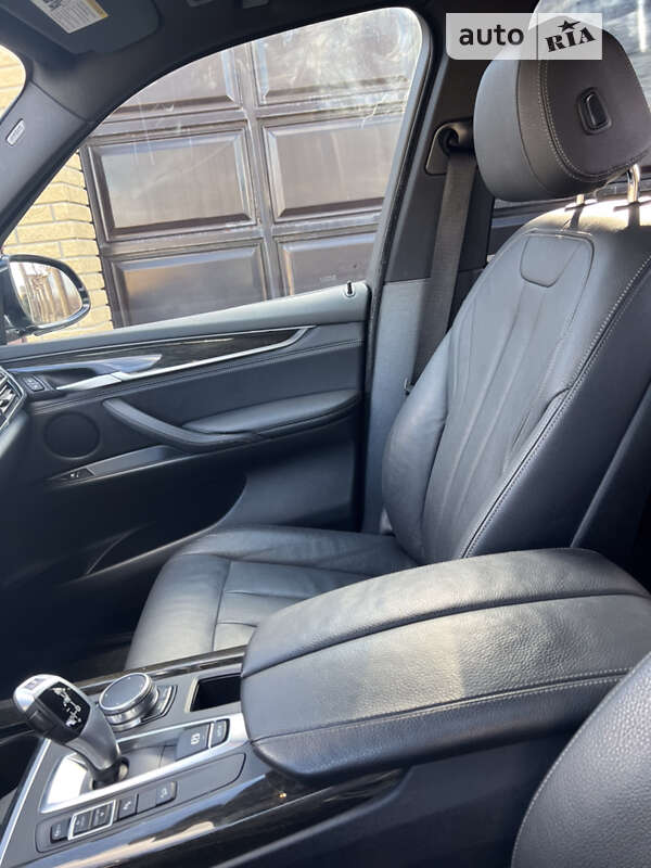 Внедорожник / Кроссовер BMW X5 2017 в Днепре