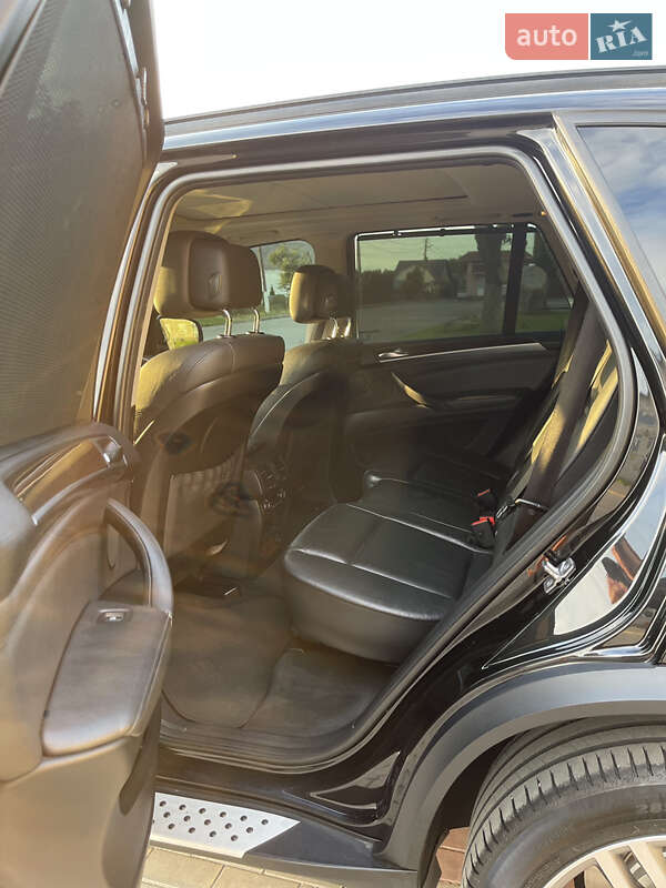 Внедорожник / Кроссовер BMW X5 2011 в Луцке