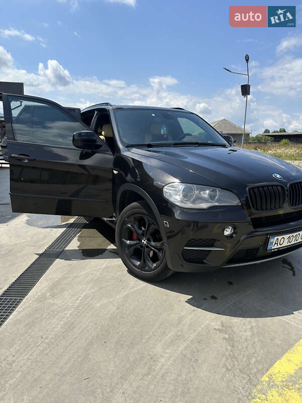 Позашляховик / Кросовер BMW X5 2012 в Львові