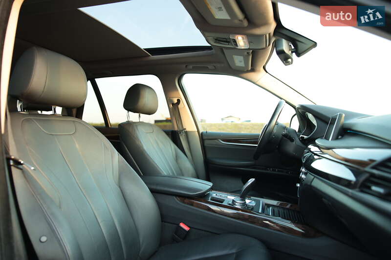 Внедорожник / Кроссовер BMW X5 2015 в Львове