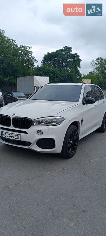 Позашляховик / Кросовер BMW X5 2015 в Києві