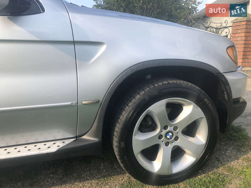 Внедорожник / Кроссовер BMW X5 2002 в Черновцах