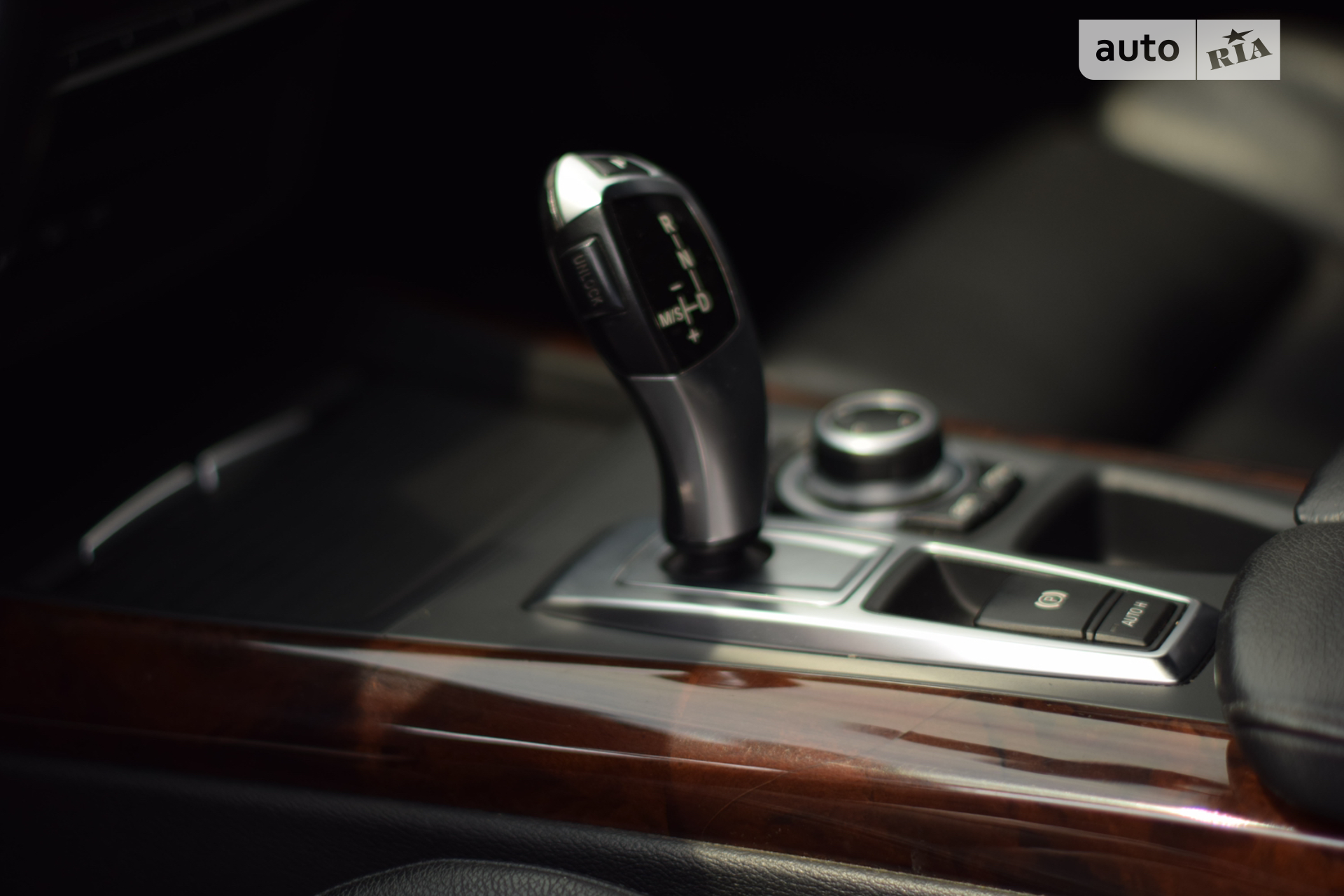 2010 BMW X5 - мініатюра 38