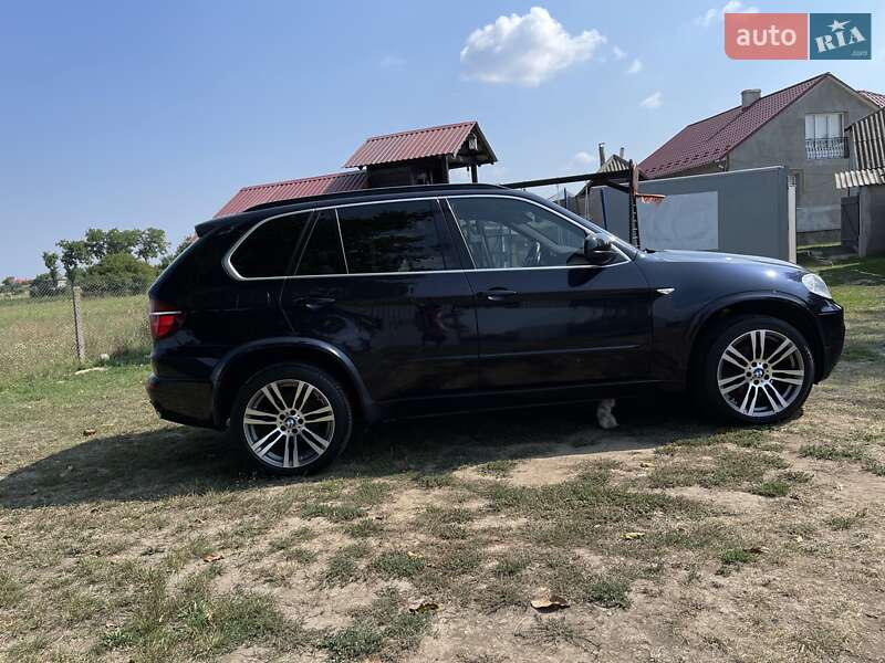 Внедорожник / Кроссовер BMW X5 2012 в 