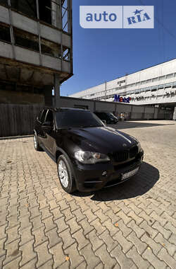 Внедорожник / Кроссовер BMW X5 2010 в Черновцах