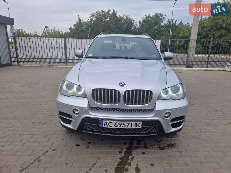 Внедорожник / Кроссовер BMW X5 2012 в Луцке