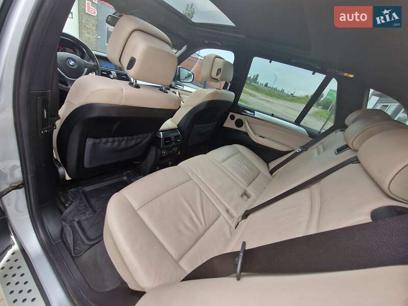 Внедорожник / Кроссовер BMW X5 2012 в Луцке