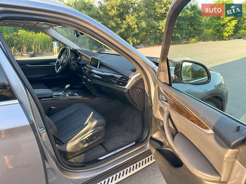 Внедорожник / Кроссовер BMW X5 2015 в Киеве